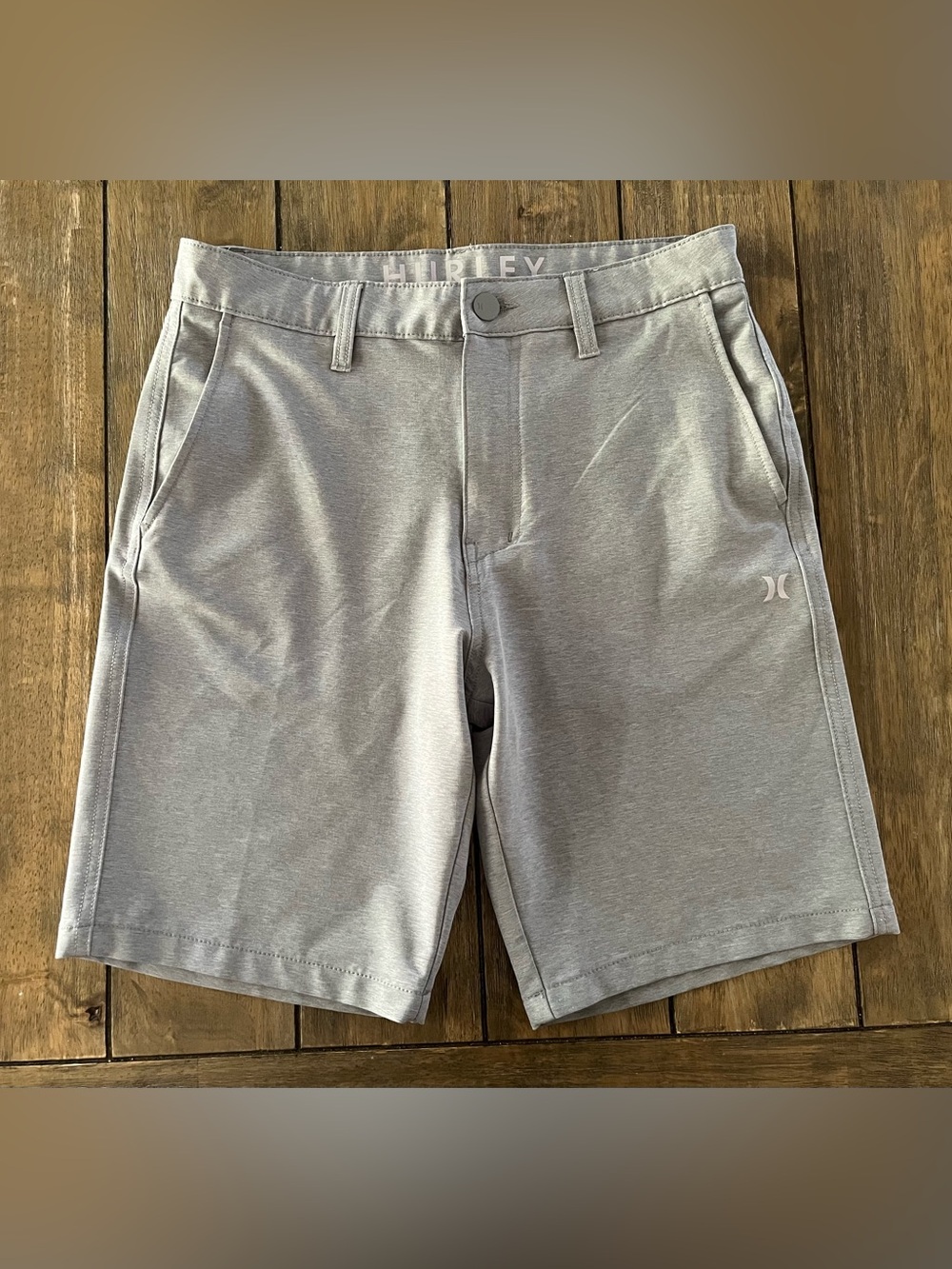 Hurley Men's Light Gray Hybrid Walking Shorts size 30